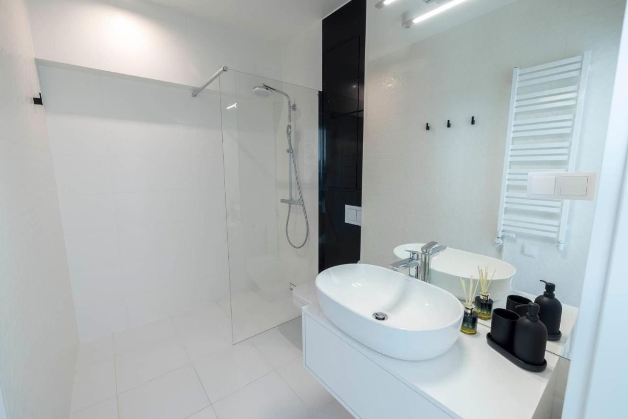 Wave Private Apartament - Sea View Miedzyzdroje Luaran gambar